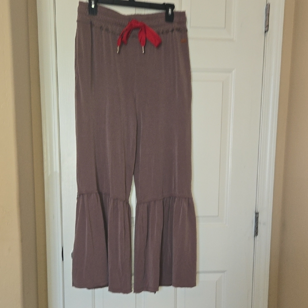 Peace Love World M BOHO Espresso & Red RUFFLE Flare Pants UNIQUE FESTIVE So Soft - Picture 5 of 16